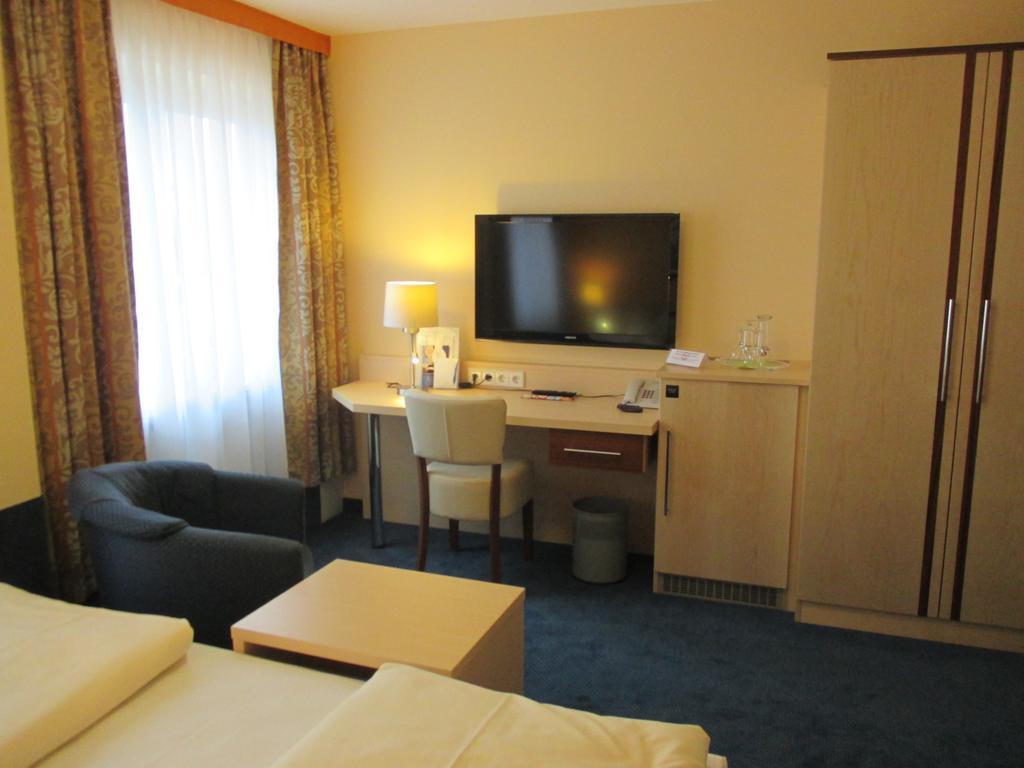 Hotel Apollo Garni Regensburg Luaran gambar